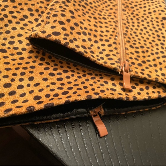 Stiletto Leopard print suede platform boots! These are super sexy! Size 38/7.5 - Picture 9 of 16